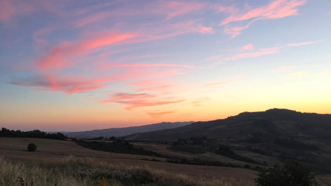 Villa Sant'Anastasio Suites Volterra Dış mekan fotoğraf